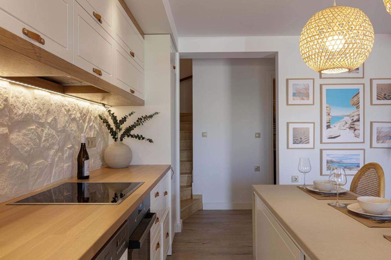 Villa Seashell -Wonderful Newly Renovated Villa On The Beach Galatás Eksteriør bilde