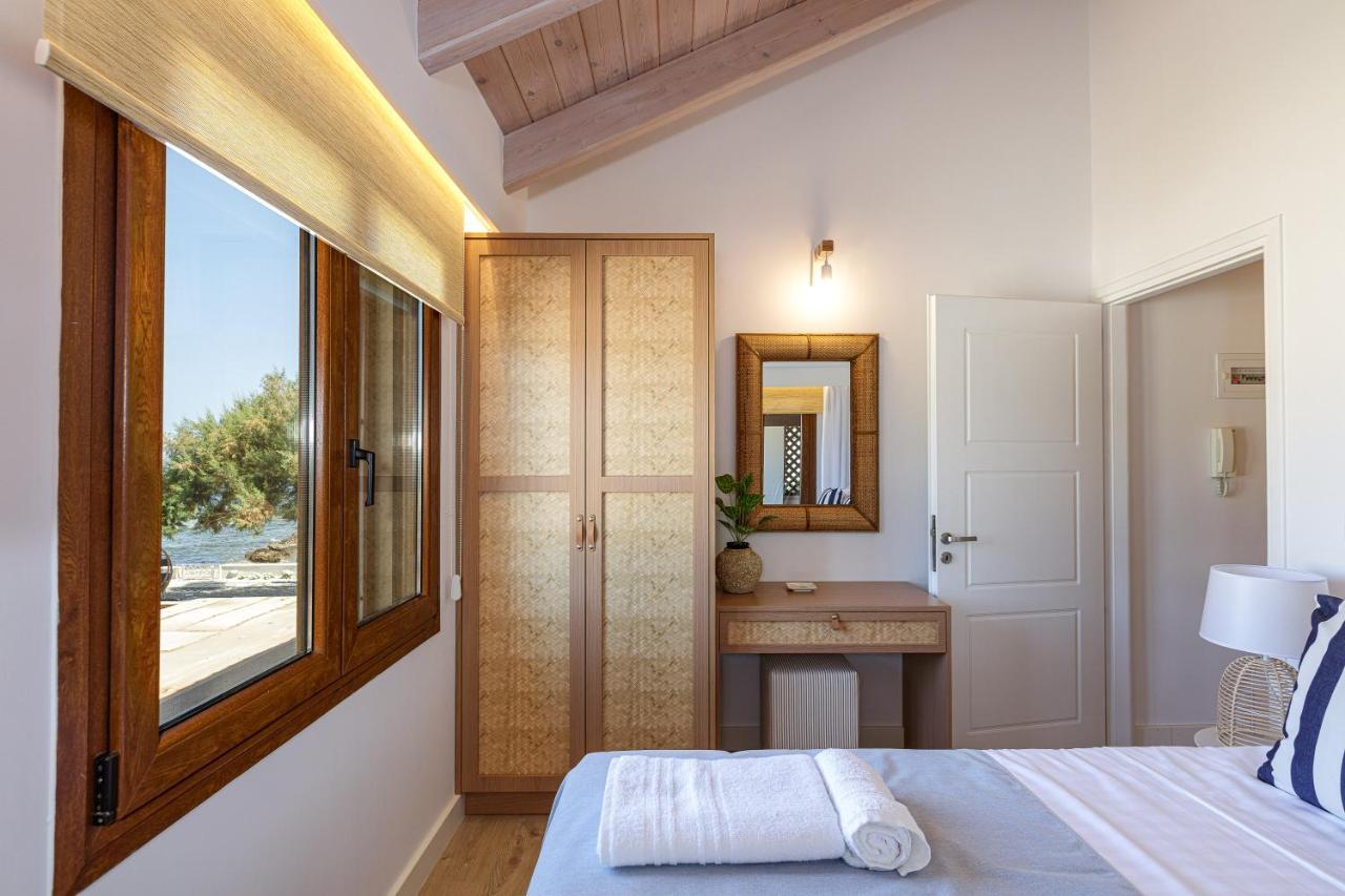 Villa Seashell -Wonderful Newly Renovated Villa On The Beach Galatás Eksteriør bilde