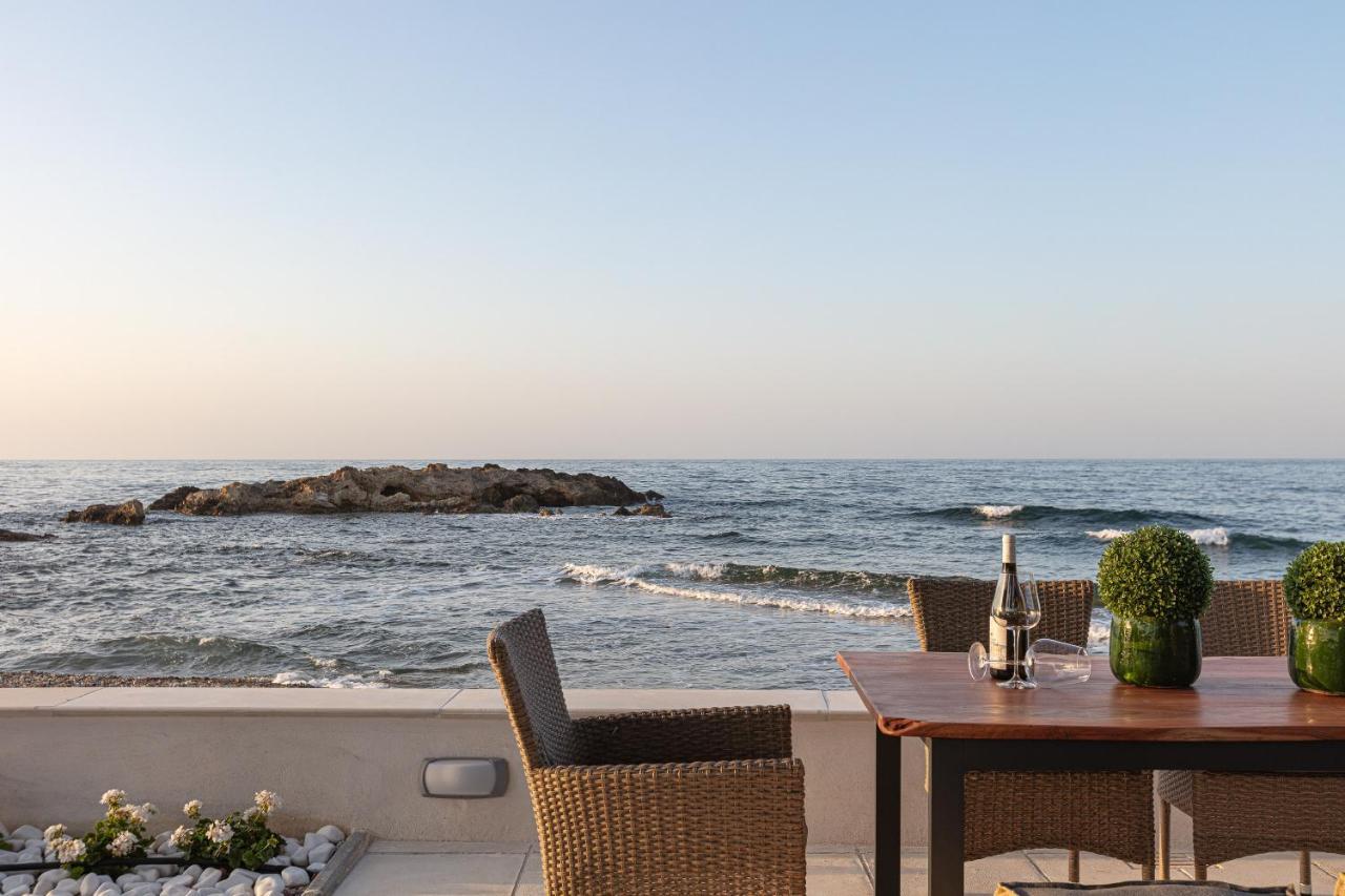 Villa Seashell -Wonderful Newly Renovated Villa On The Beach Galatás Eksteriør bilde