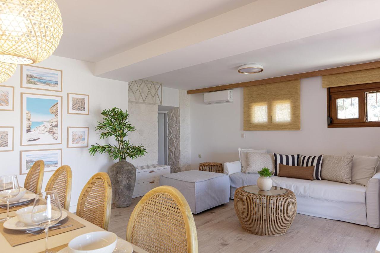 Villa Seashell -Wonderful Newly Renovated Villa On The Beach Galatás Eksteriør bilde