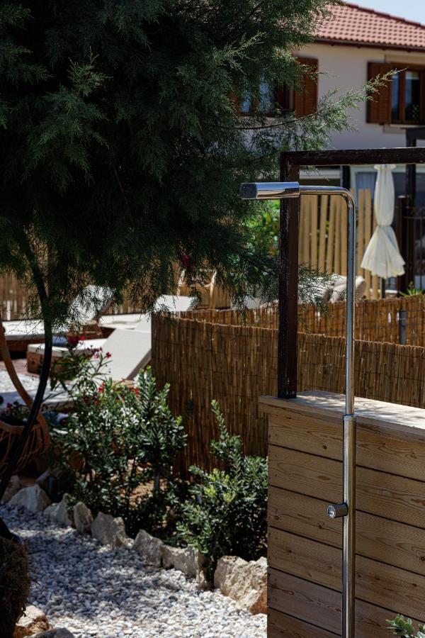 Villa Seashell -Wonderful Newly Renovated Villa On The Beach Galatás Eksteriør bilde
